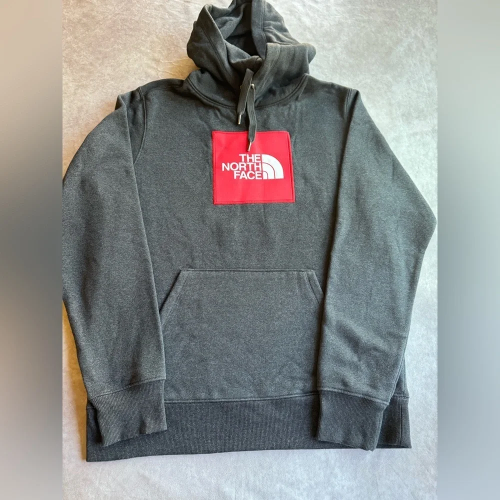 The North Face gray Hoodie with red Accent